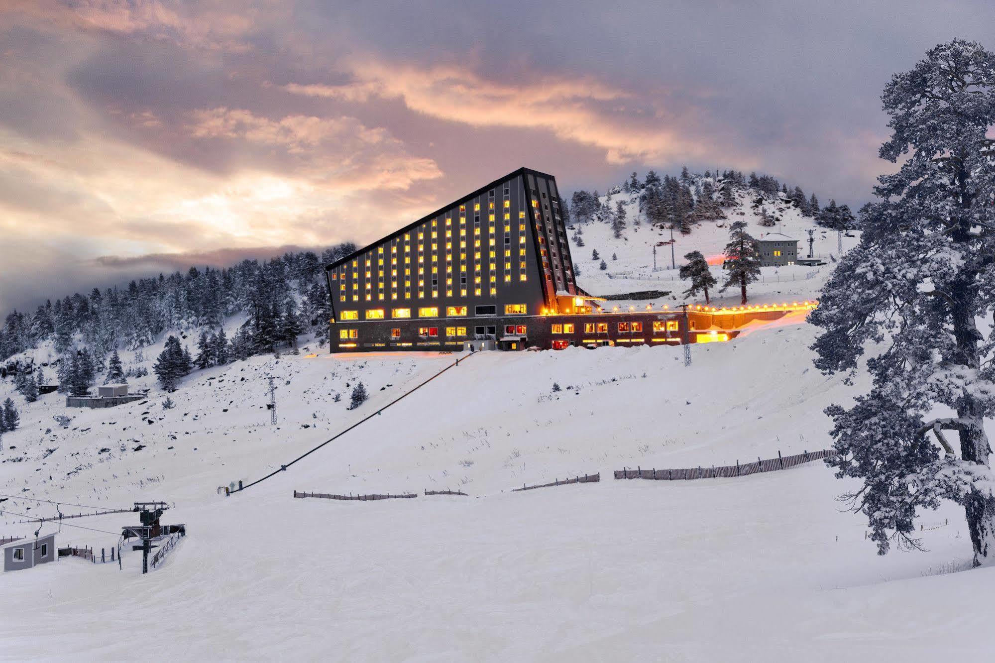 Kaya-Palazzo-Ski-Mountain-Resort-Kartalkaya-Exterior