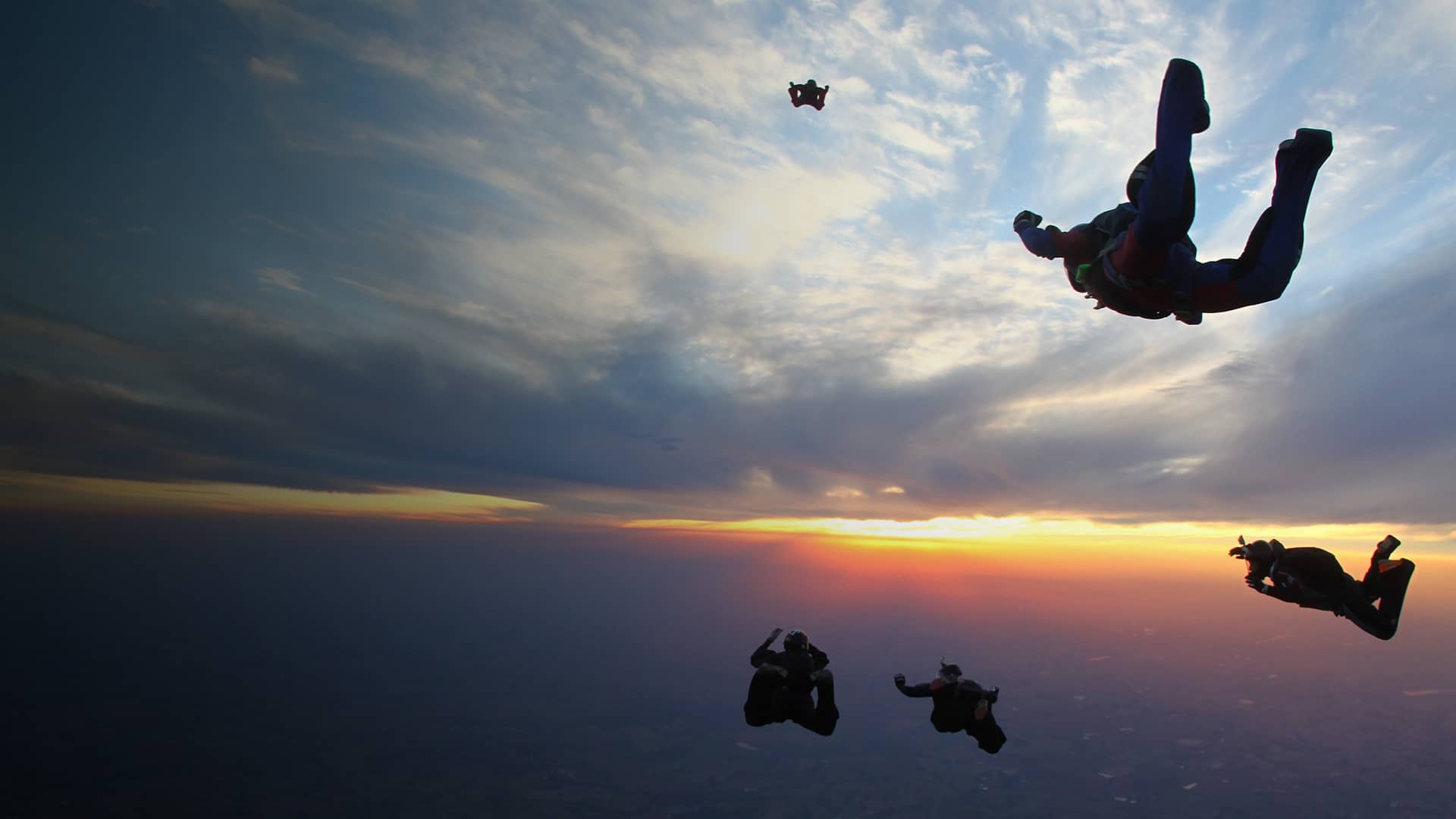 1 sky diving desktop kapak