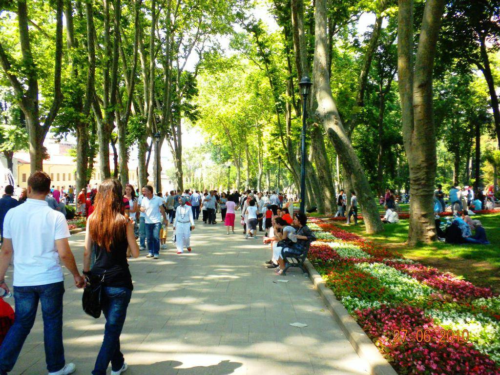 Gulhane Park 01