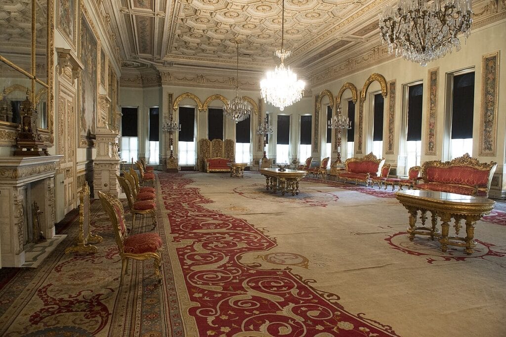 The famous Yildiz Palace Opens Its Doors to Visitors Again After Being Closed for Years!